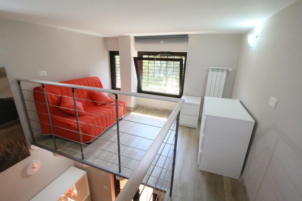 Modern Loft Apartment Rome Room photo