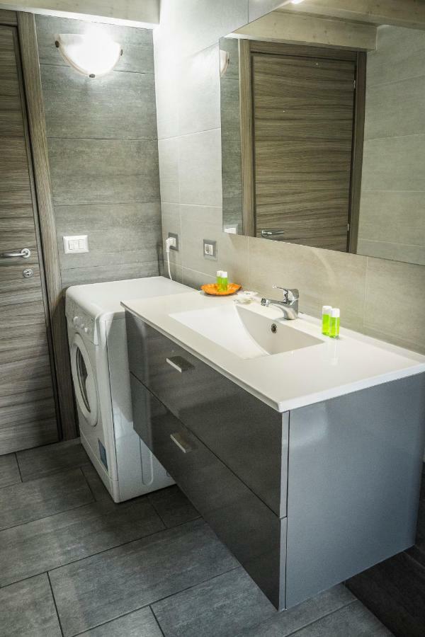 Modern Loft Apartment Rome Exterior photo